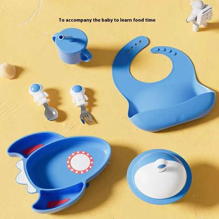 Best-selling baby feeding plate . الأكثر مبيعًا صحن تغذية الأطفال