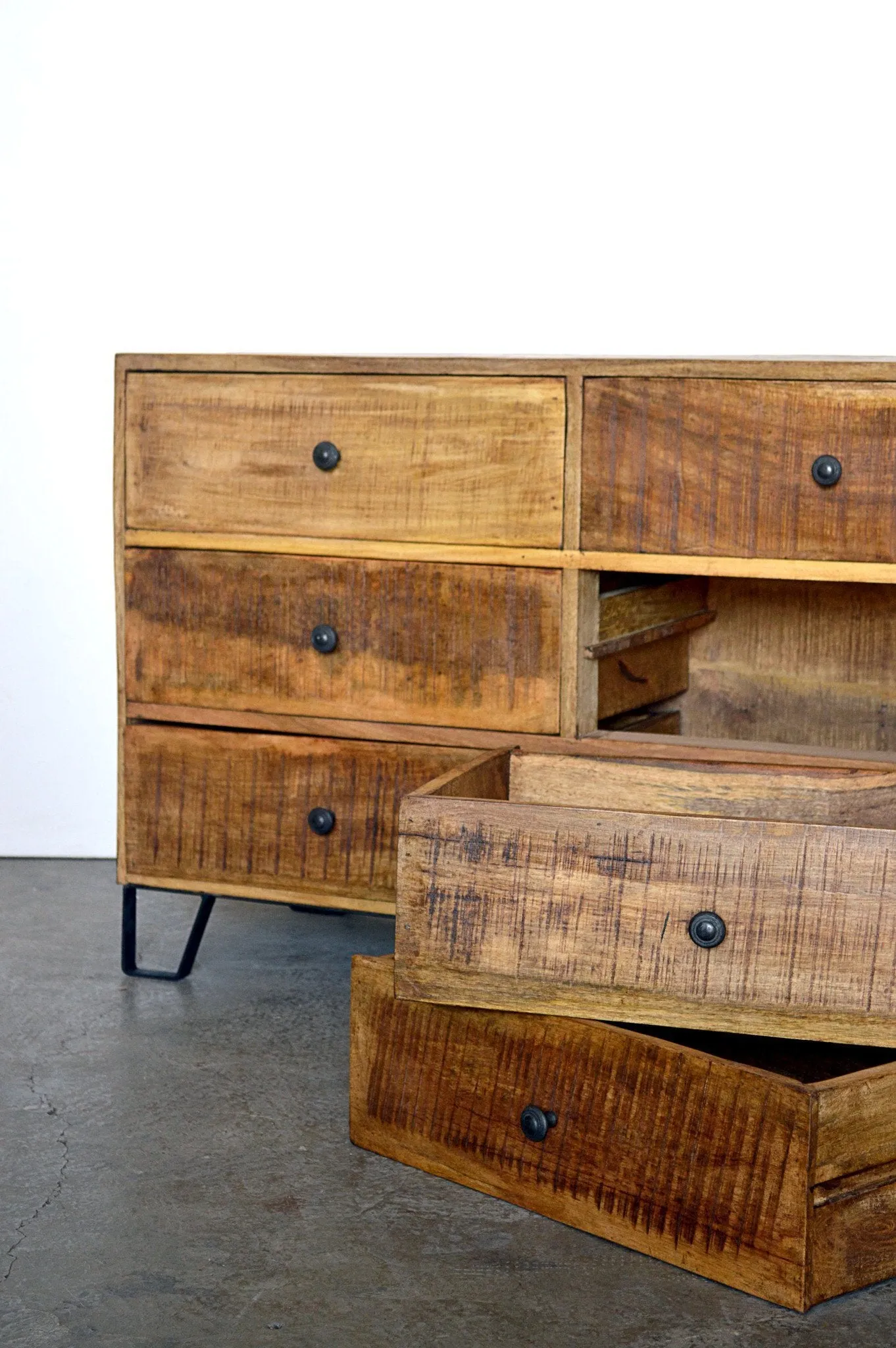 Cassettiera Industrial in Legno Massello con Gambe in Fusione Country Rustico - 6 cassetti - BH.2518MOD
